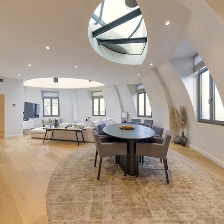 Triplex Penthouse In The Center * Brussel