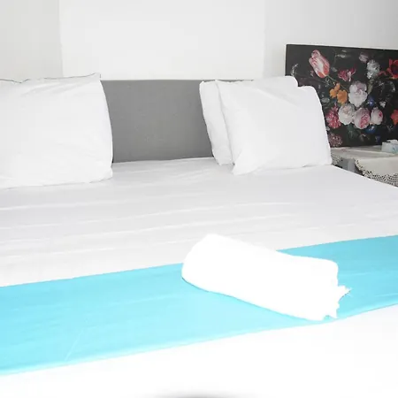 Confort Accueillant 8 A 10 Personnes - Touristique A Apartment Brussels