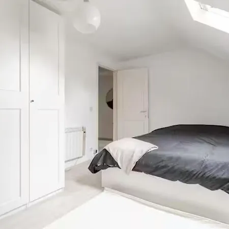 Apartment Elegant In Chatelain Ixelles