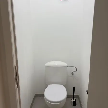 2 Bedroom Duplex Appartement *