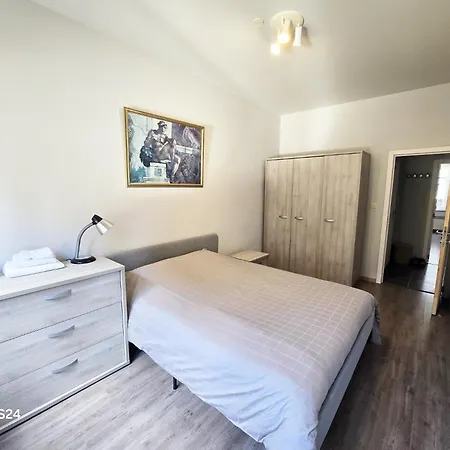 Splendid 2 Bedroom In Etterbeek Brussels