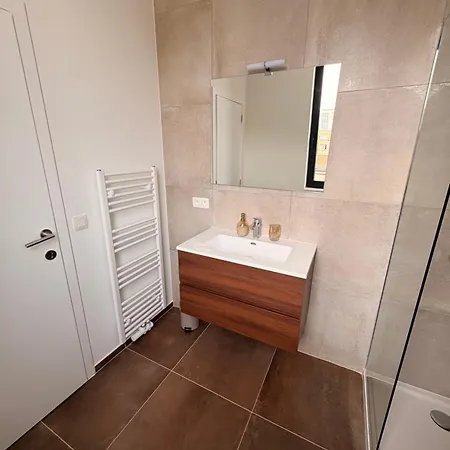 Guest house Sunny Private In A Quiet Setting Montgomery *