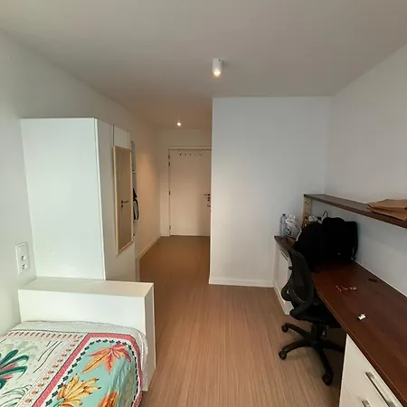 Cozy Private With Ensuite Brussels