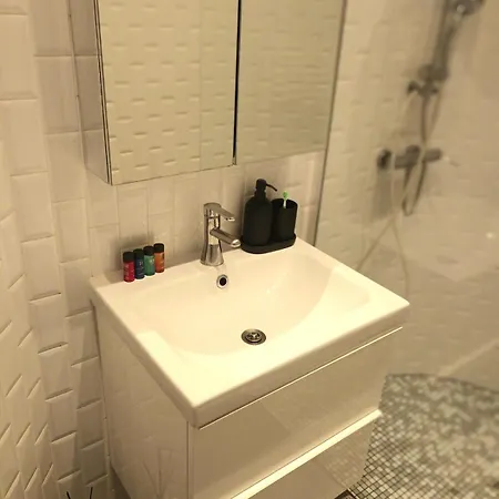 Beautiful 2 Bedroom In Place Flagey Bxl * Brussels