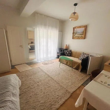 Cosy Small Appartement *