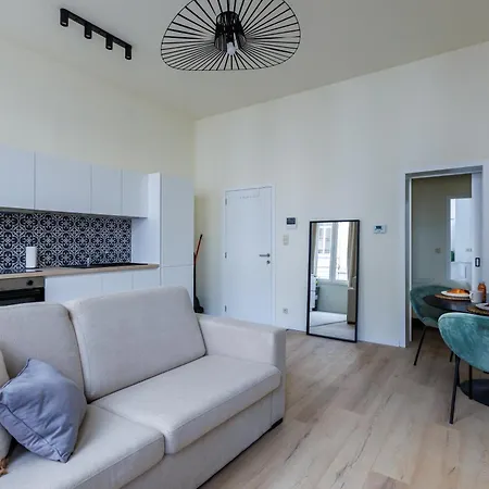 Apartment Eu - Area *