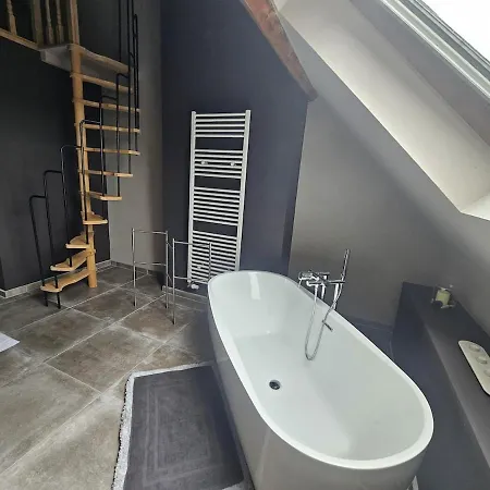 Stylish 2br In *