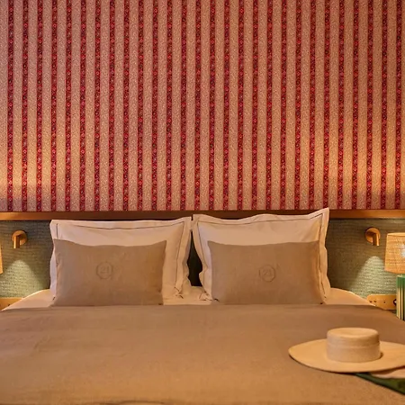 Hotel Faubourg 21 - The Leading Of The World