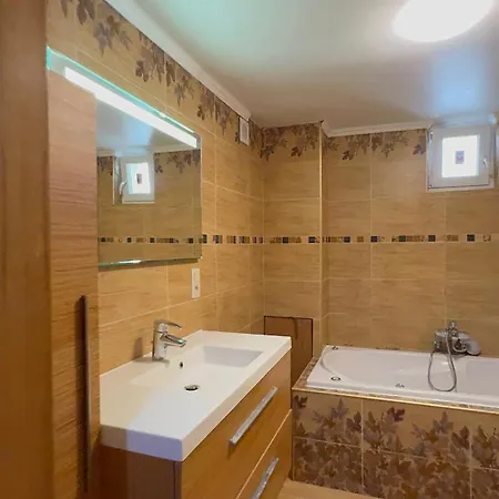 Luxury 2br & Jacuzzi Near Expo 12 & Ing Arena Apartment Brussels