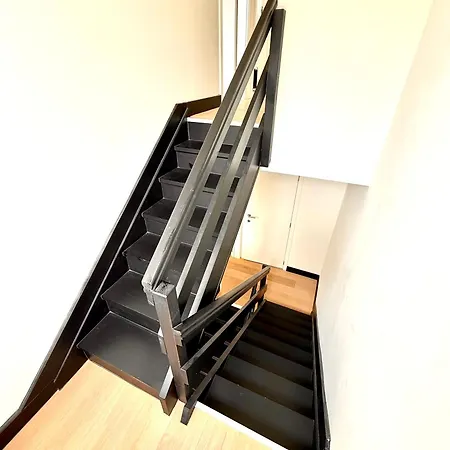 Ulb & Cambre Cosy Duplex Homestay