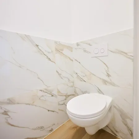 Apartment Louise Gallery