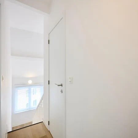 Louise Gallery Apartment Brussels