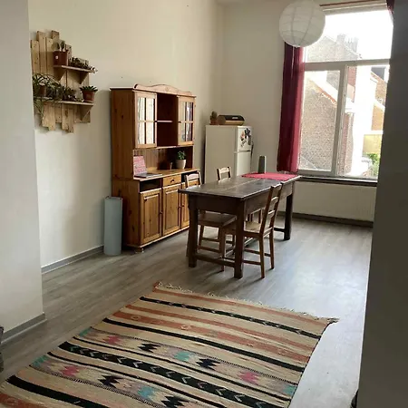 Saint-gilles Apartment