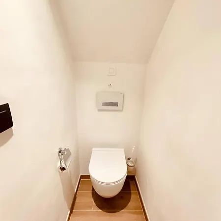 The Elegant House - Apartment