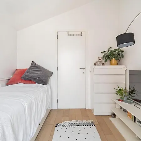 Beautiful Loft With Terrace - Midi Station - Flix Holiday home *