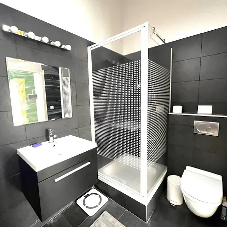 Beautiful Loft With Terrace - Midi Station - Flix Holiday home
