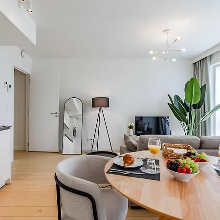 Apartment Large In A Serviced Building *
