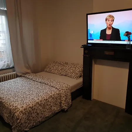 Apartment Set Of 3 Flats, 7 Bedrooms, Fully Equipped