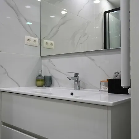 Duplex Familiale 3 Chambres, 3 Salles De Bains & Jardin A By Cygo Gestion * Brussels