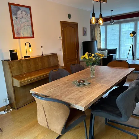 Maison De Charme Pres De La Foret Homestay *