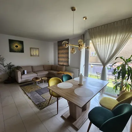 Gezellig Met Balkon Brussels