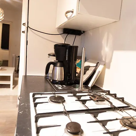 Sous Toit Lumineux Avec Garage Et 4 Pieces En Enfilade Appartement *