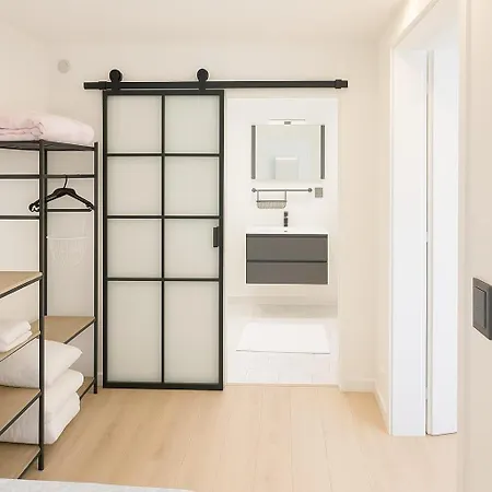 Stylish Flat With Rooftop In Ixelles Apartment
