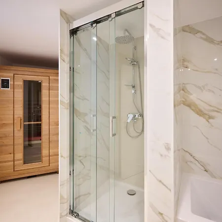 Toison D'or & Sauna Appartement *