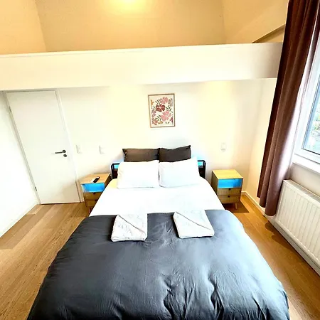 Homestay Ulb & Cambre Cosy Duplex Brussels