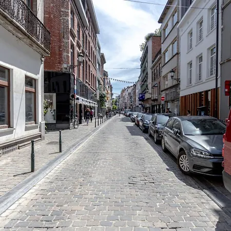 Lovely In The Heart Of Brussels