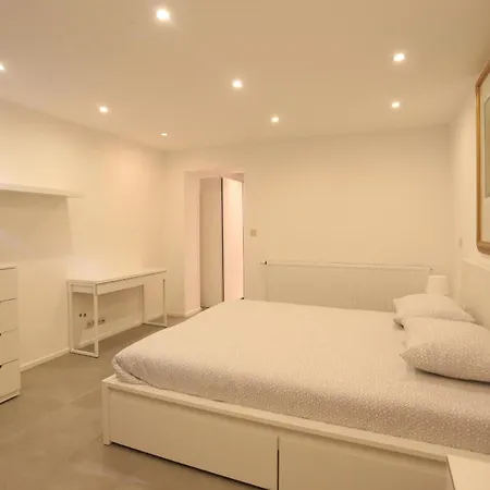 Belliard Flat * Brussels