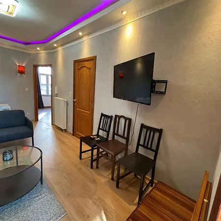 Apartment Perfect For Events 1br And Sofa Bed Near Expo 12