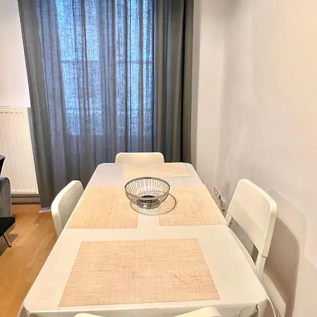 Le Confort Au Centre De Apartment Brussels