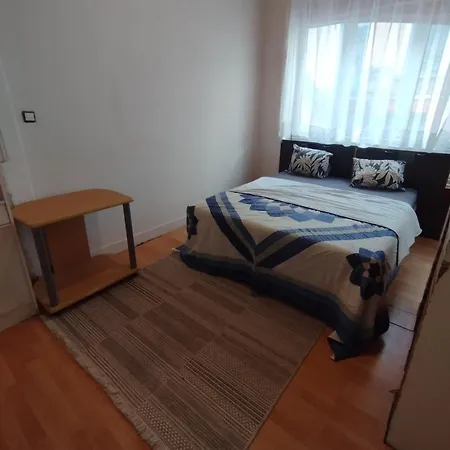 Homestay In Brussels, Saint-josse 1210 Brussels