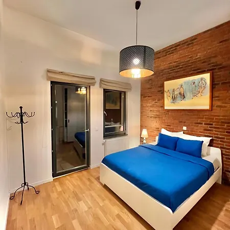 Center Apartment *