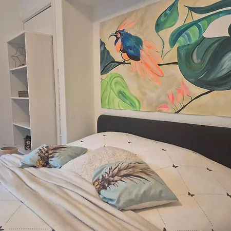 Souverain 94 Homestay *