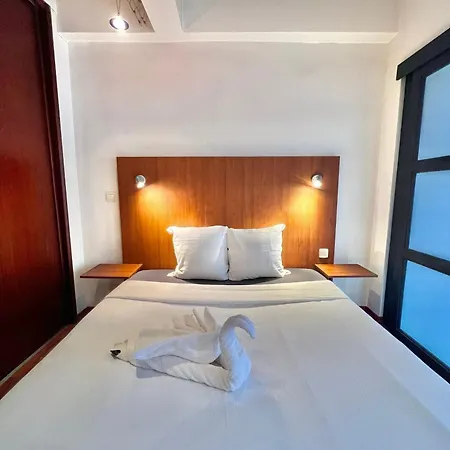 Parlement Europeen Apartment *
