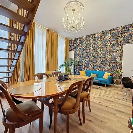 Modern For Rent 3*