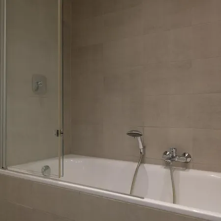 Apartment Center Spacious And Brussels