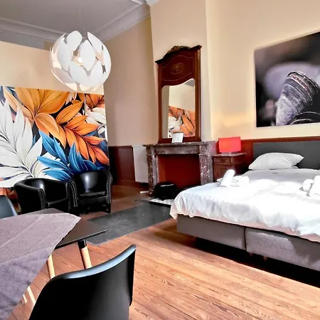 Bed & Breakfast Maison Jamaer 4*