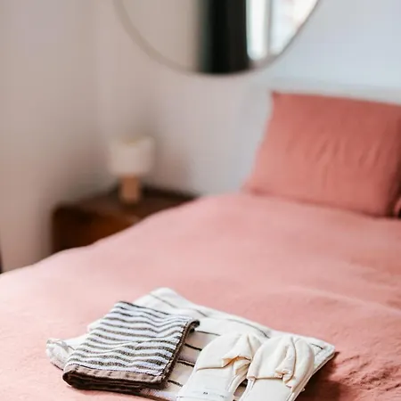 Slow Moments In Apartment *
