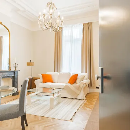 Elegance Du Quartier Europeen Parking Gratuit Apartment