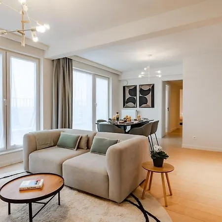 Apartment 3br Nato & Eu - Freeluggage *