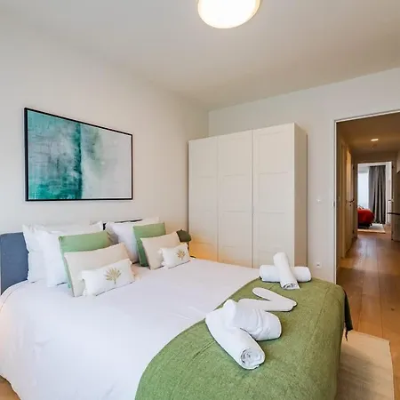 Apartment Luxurious 2-br Flat Near Nato & Eu Brussels