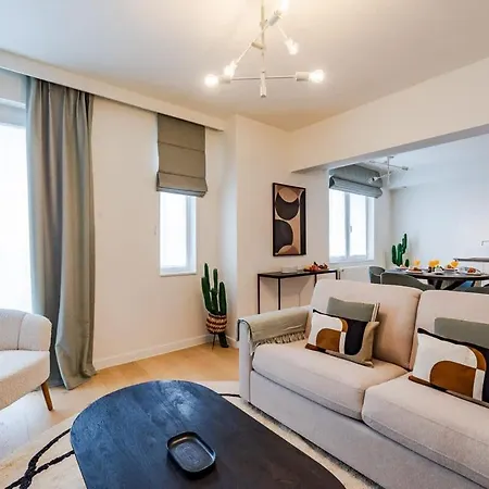 Apartment Luxurious 2-br Flat Near Nato & Eu Brussels