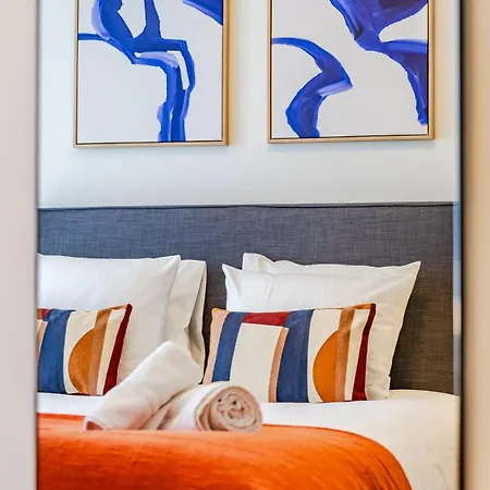Apartment Luxurious 2-br Flat Near Nato & Eu