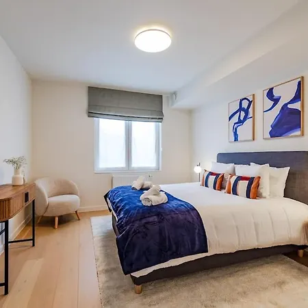 Apartment 2br Near Nato & Eu