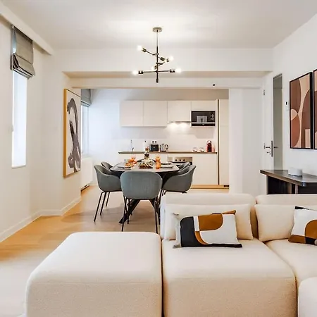 Apartment 2br Near Nato & Eu *