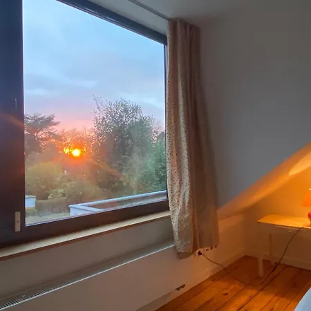 Homestay Confort Lit Simple, Salle De Bain Prive Proche Du Metro Veeweyde, *