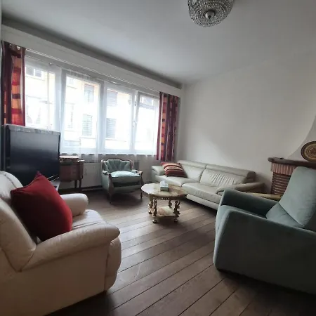 Large 1st Floor Apartment, Schaerbeek, * Brussels